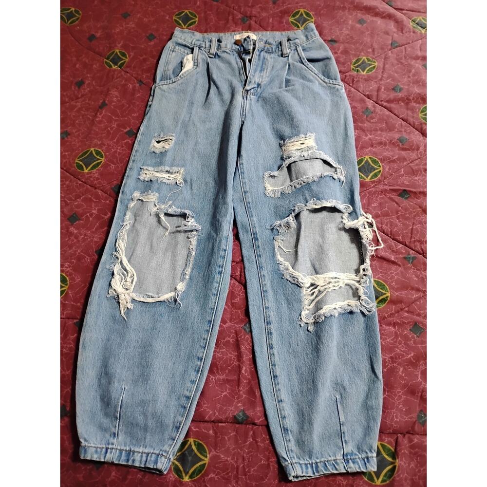 Vibrant M.I.U Distressed Blue Denim Style EP1931 in Medium Wash Size Small 26"